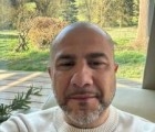 Встретьте Мужчинa : Ionut, 49 лет до Франция  Saint-Mards-de-Blacarville